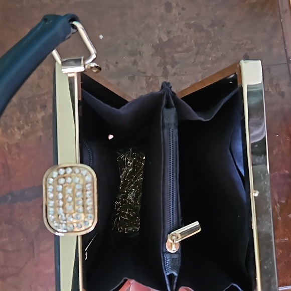 FASHION HANDBAG - Picture 6 of 13